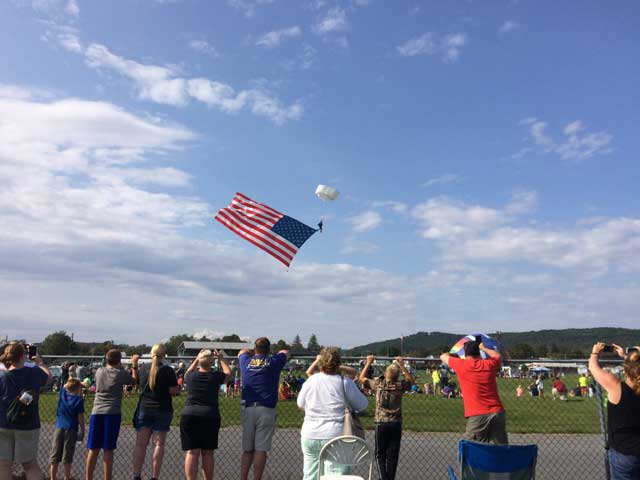 Balloon Show Skydiver